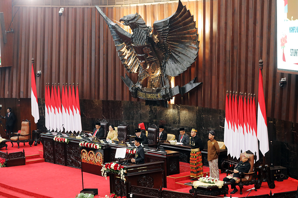 Presiden Joko Widodo sampaikan pidato dalam Sidang Tahunan MPR dan Sidang Bersama DPR - DPD Tahun 2024. (BeritaNasional/Elvis Sendouw)