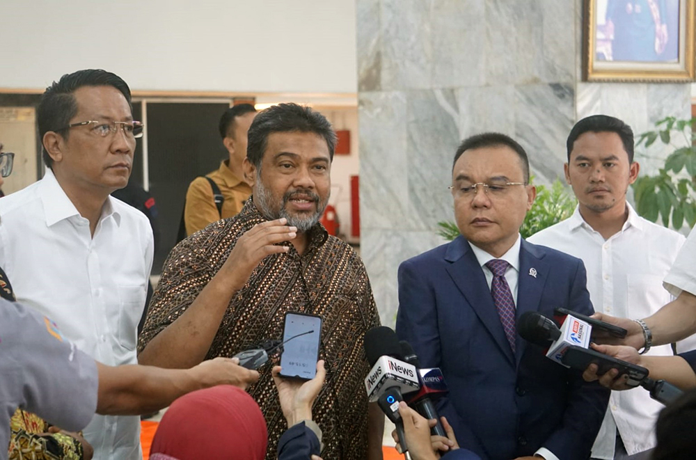 Ketua Harian DPP Gerindra yang juga Wakil Ketua DPR RI Sufmi Dasco Ahmad saat memberikan keterangan kepada wartawan terkait Pilkada 2024. (BeritaNasional/Elvis Sendouw)