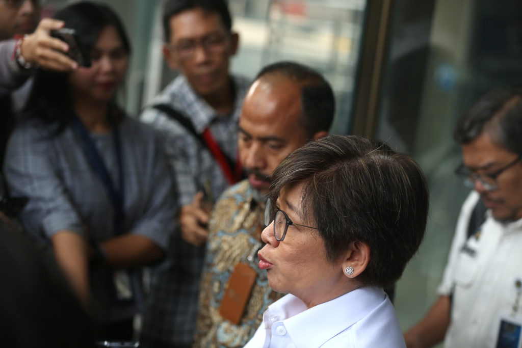 Wakil Kepala BGN Agustina Arumsari, didampingi Deputi Pencegahan dan Monitoring KPK Aminuddin, usai menggelar pertemuan dengan pimpinan KPK di Gedung Merah Putih KPK, Jakarta, Selasa (7 Juli 2026). (Beritanasional.com/Oke Atmaja)