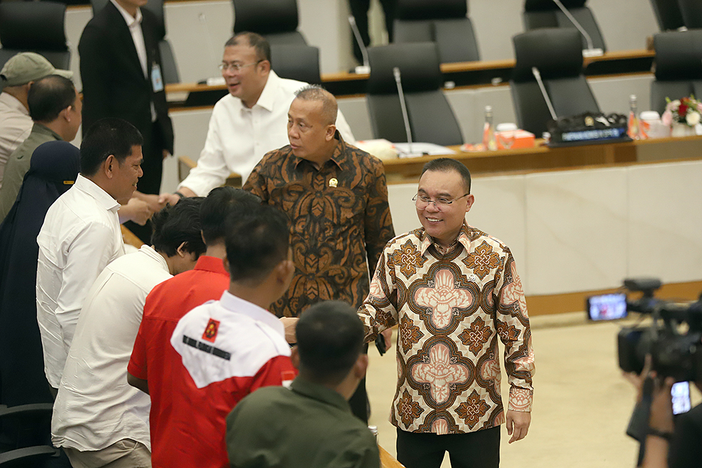 Wakil Ketua DPR RI Sufmi Dasco Ahmad, Wakil Ketua DPR RI Saan Mustopa, dan Wakil Ketua DPR RI Cucun Ahmad Syamsurijal menerima audiensi dengan Koalisi Nasional Reforma Agraria. (BeritaNasional/Elvis Sendouw)