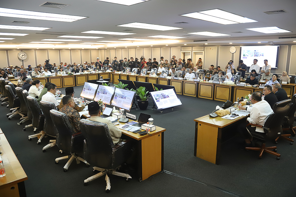 Pimpinan DPR Terima Audiensi KPA Pimpinan DPR menerima audiensi Konsorsium Pembaruan Agraria (KPA) di Kompleks Parlemen, Senayan, Jakarta, Rabu (24/9/2025). (BeritaNasional/Elvis Sendouw)