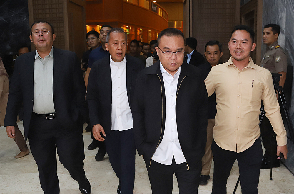 Pimpinan DPR Terima Audiensi Serikat Pekerja Angkutan Indonesia Pimpinan DPR RI audiensi dengan serikat pekerja angkutan Indonesia. (BeritaNasional/Elvis Sendouw)