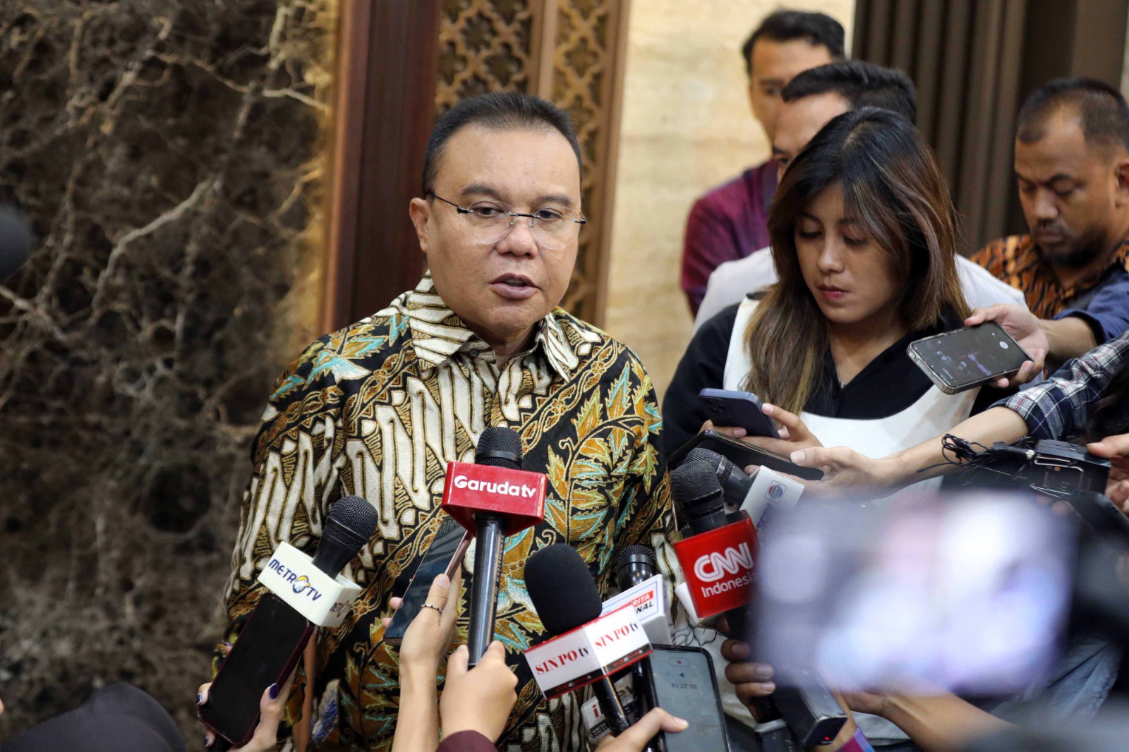 Pimpinan DPR Terima Serikat Pekerja dan Pensiunan PT pos Indonesia Ketua DPR RI Sufmi Dasco Ahmad menerima kunjungan Serikat Pekerja PT POS Indonesia. (BeritaNasional/Elvis Sendouw/HO SP)