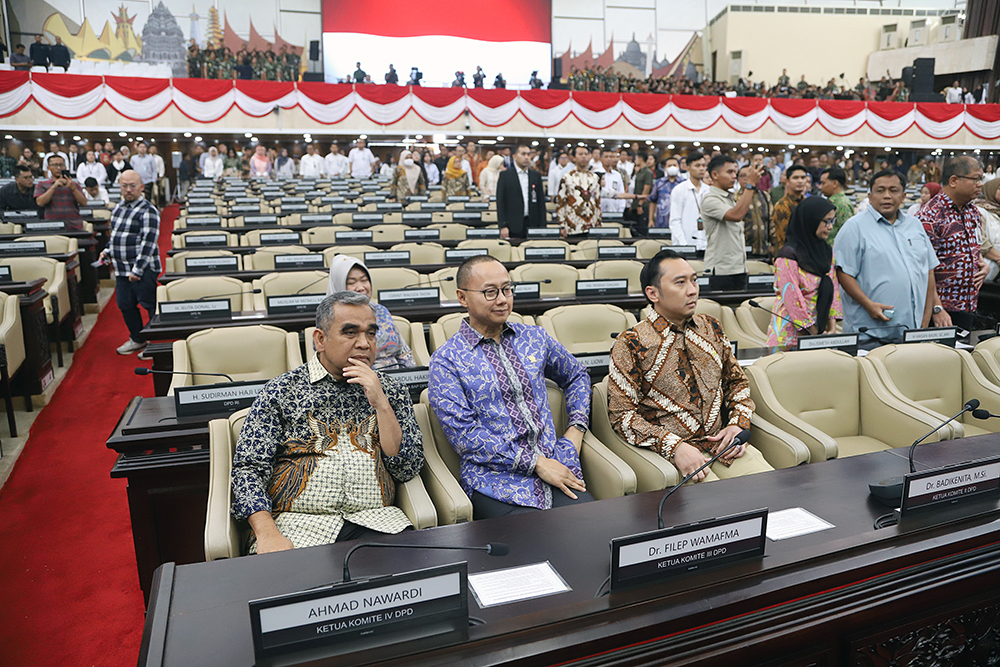 Pimpinan MPR meninjau persiapan Sidang Tahunan MPR RI 2025. (BeritaNasional/Elvis Sendouw)