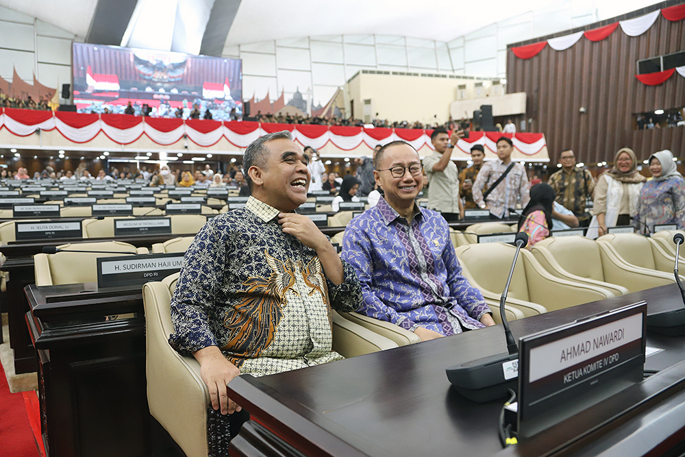 Pimpinan MPR meninjau persiapan Sidang Tahunan MPR RI 2025. (BeritaNasional/Elvis Sendouw)