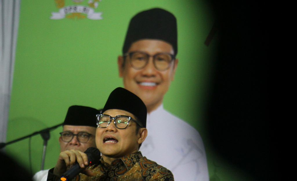 Ketua Umum PKB Muhaimin Iskandar bersama Pengurus DPP PKB memberikan keterangan terkait persiapan PKB jelang Pilkada 2024 di Jakarta, Sabtu (20/4/2024).  (BeritaNasional.com/Oke Atmaja)