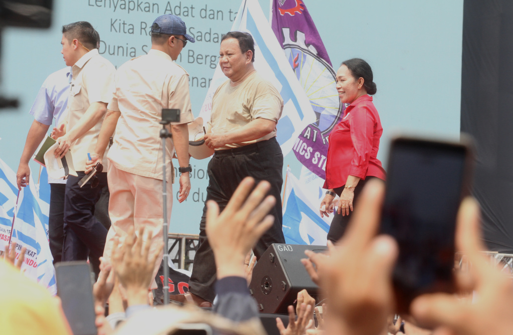 Presiden Prabowo Subianto menghadiri peringatan Hari Buruh Internasional atau May Day di Lapangan Monas, Jakarta, Kamis (1/5/2025). (Berita nasional.com/Oke Atmaja)