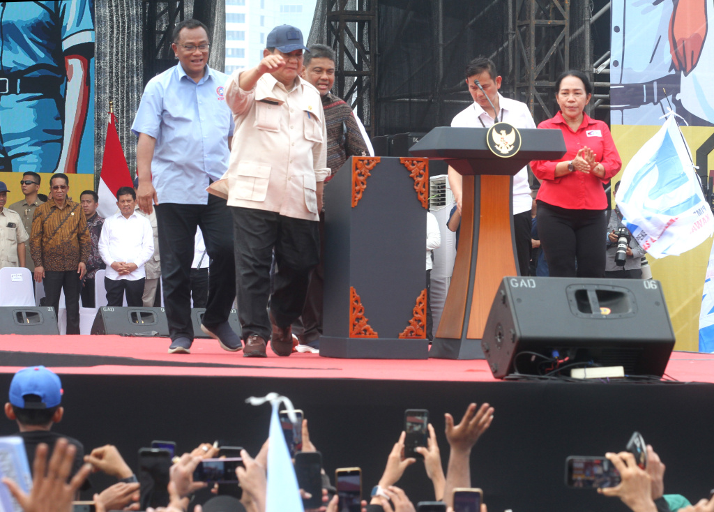 Presiden Prabowo Subianto menghadiri peringatan Hari Buruh Internasional atau May Day di Lapangan Monas, Jakarta, Kamis (1/5/2025). (Berita nasional.com/Oke Atmaja)