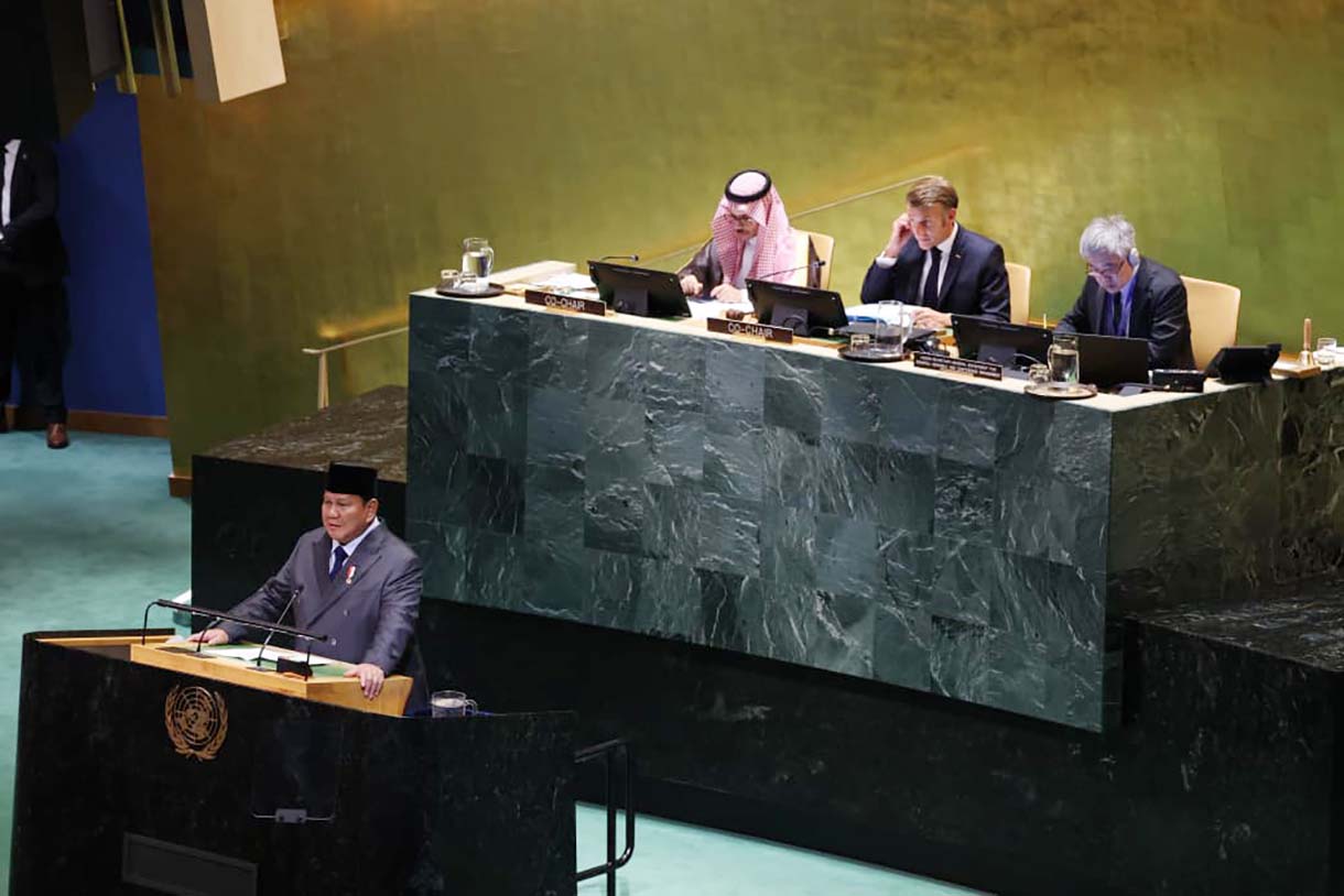 Presiden Prabowo Subianto menyampaikan pandangannya dalam Konferensi Internasional Tingkat Tinggi (KITT) untuk Penyelesaian Damai atas Masalah Palestina dan Implementasi Solusi Dua Negara di Markas Besar Perserikatan Bangsa-Bangsa (PBB), New York, Amerika Serikat, Senin (22/9/2025). (Biro pers)