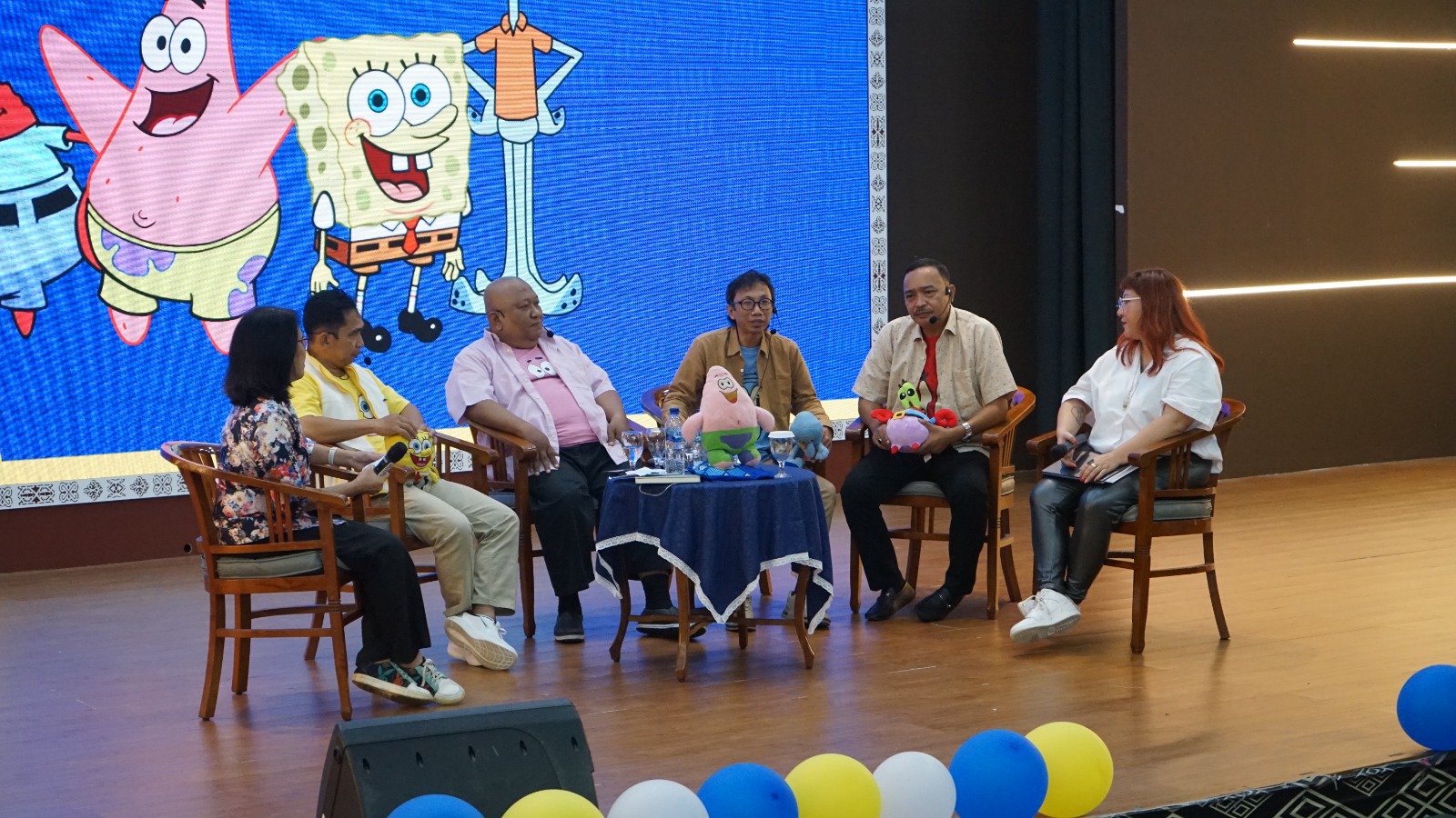 Praktisi Film dan Penggiat Bahasa Gelar Seminar Film dan Bahasa LBI FIB UI Seminar bertajuk “Tantangan dalam Penerjemahan Audiovisual” di Auditorium Gedung IX Kampus FIB UI, Depok. (BeritaNasional/Elvis Sendouw/HO LBI FIB UI)