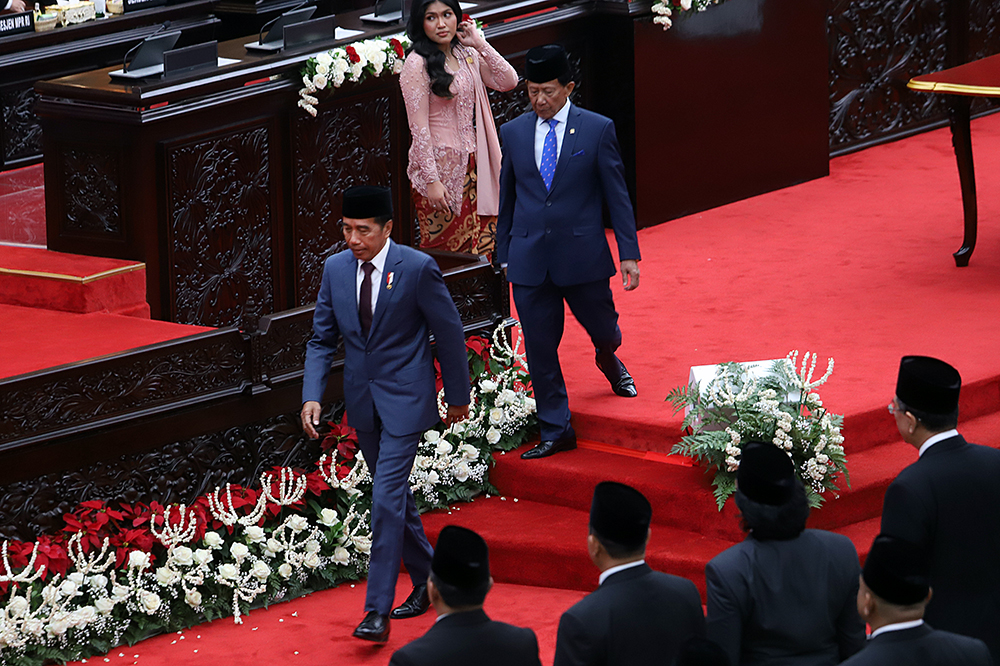 Presiden Joko Widodo (Jokowi) menghadiri pelantikan 580 anggotam dewan periode 2024 - 2029.. (BeritaNasional/Elvis Sendouw)