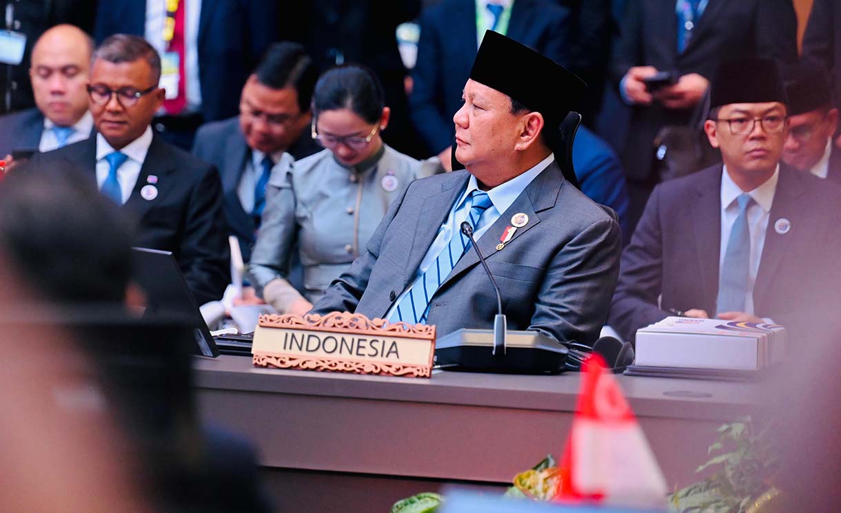 Presiden RI Prabowo Subianto bersama Menlu Sugiono. (Foto/BPMI).