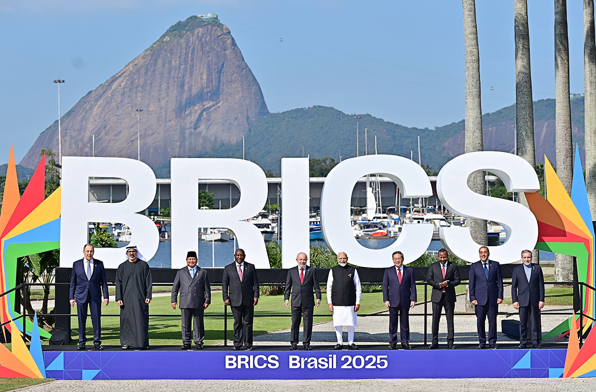Presiden Prabowo Hadiri KTT BRICS 2025 di Rio de Janeiro Presiden Republik Indonesia, Prabowo Subianto menghadiri Konferensi Tingkat Tinggi (KTT) BRICS 2025 yang digelar pada Minggu, 6 Juli 2025, di Museum of Modern Art (MAM), Rio de Janeiro, Brasil. (Biropers)