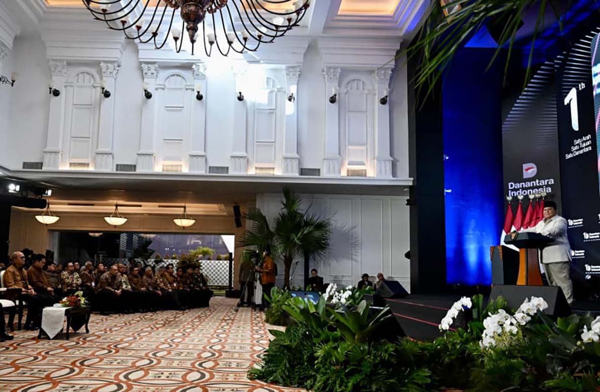 Presiden Prabowo Subianto memberi sambutan saat menghadiri tasyakuran HUT Ke-1 Badan Pengelola Investasi (BPI) Danantara di Wisma Danantara, Jakarta, Rabu (11/3/2026).  (Biropers)