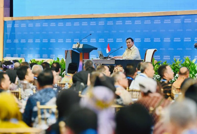 Presiden Prabowo Subianto memberikan sambutan pada penutupan Sarasehan Kebangsaan Konvensi Sains, Teknologi, dan Industri Indonesia (KSTI) Tahun 2026. (BeritaNasional/Elvis/HO Biro Pers Istana/Laily Rachev)