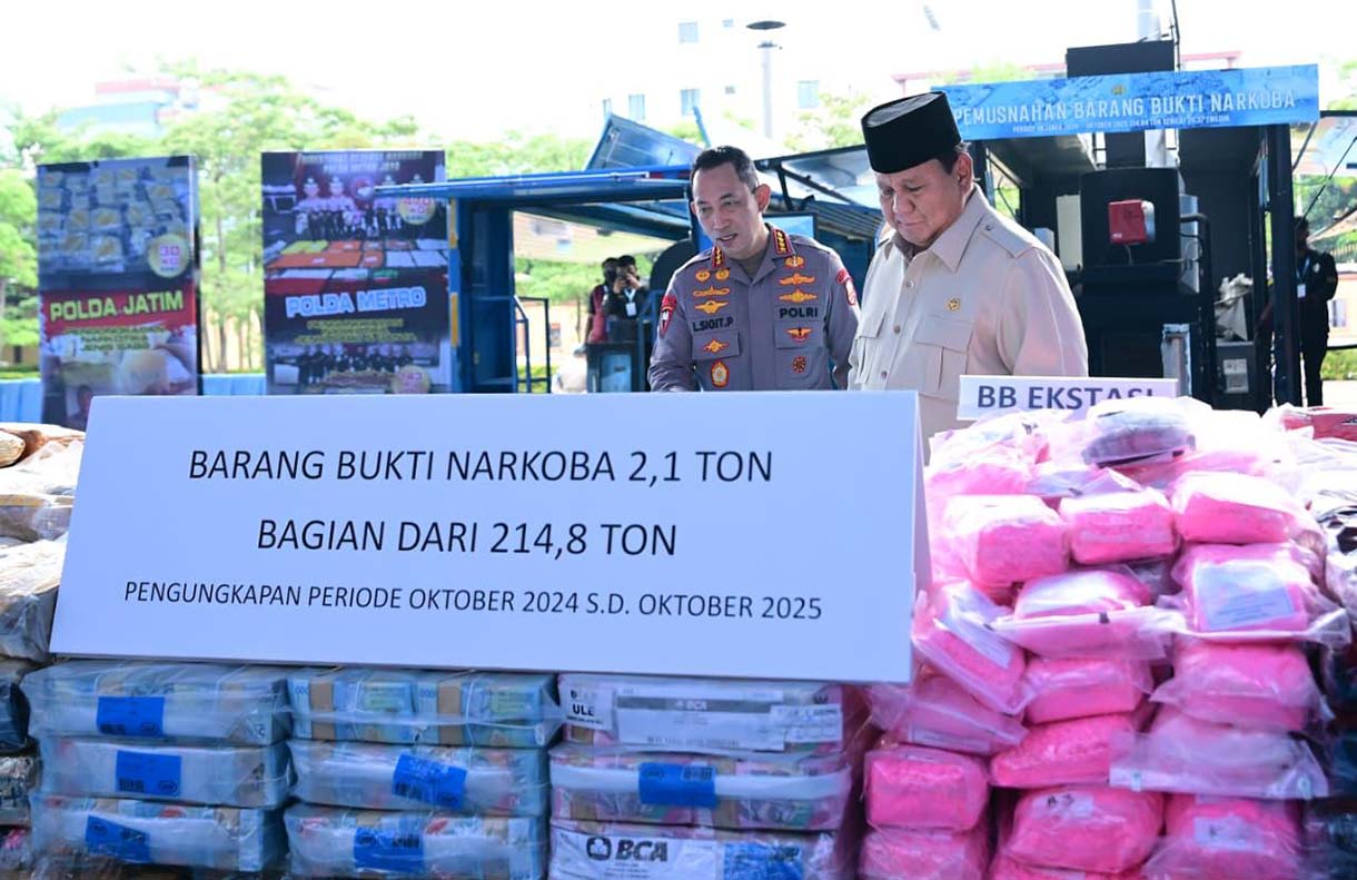 Prabowo pesan ke Kapolri ingin hadir dalam penggerebekan pabrik narkoba. (Foto/BPMI Setpres)