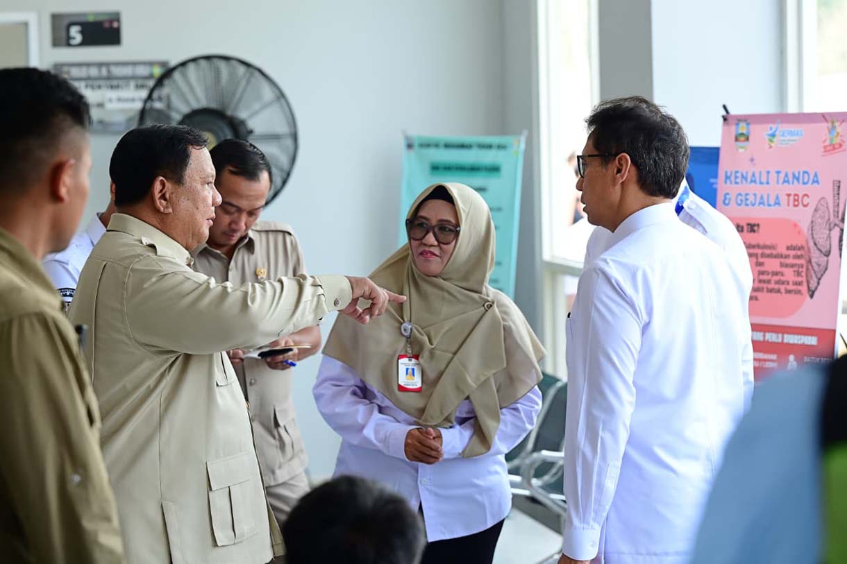Menteri Perindustrian, Agus Gumiwang Kartasasmita menyampaikan program kerja pada rapat kerja bersama Komisi VII. (BeritaNasional/Elvis Sendouw)