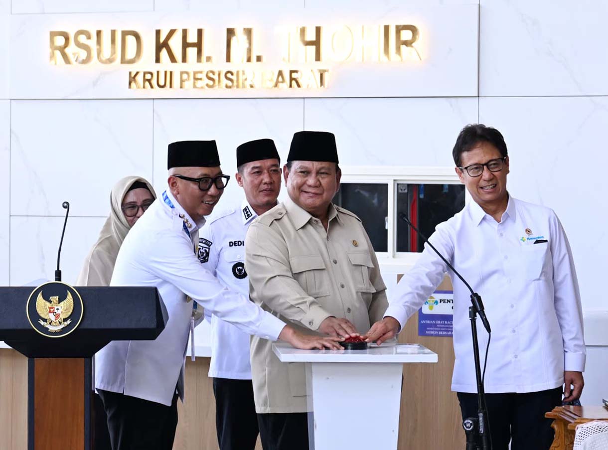 Menteri Perindustrian, Agus Gumiwang Kartasasmita menyampaikan program kerja pada rapat kerja bersama Komisi VII. (BeritaNasional/Elvis Sendouw)