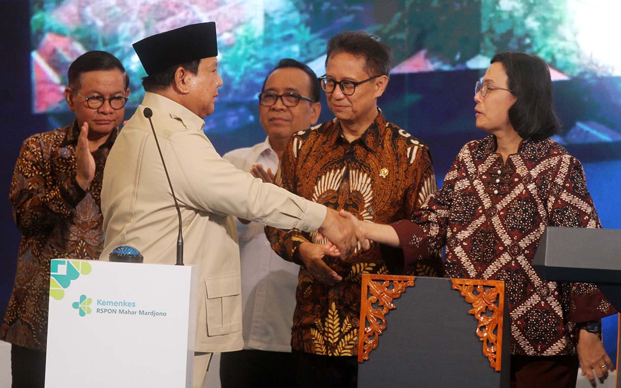Presiden Prabowo Subianto bersama Menteri Keuangan Sri Mulyani  (Beritanasional.com/Oke Atmaja)