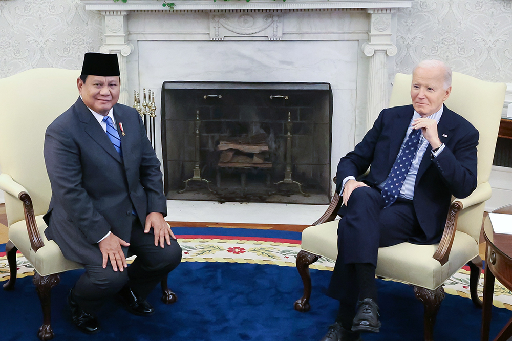 Presiden RI Prabowo Subianto bertemu Presiden Amerika Serikat Joe Biden di The White House, Pennyslyvania, Washington DC, Amerika Serikat, Selasa (12/11/2024). (BeritaNasional/HO Tim Presiden Prabowo/Elvis Sendouw)