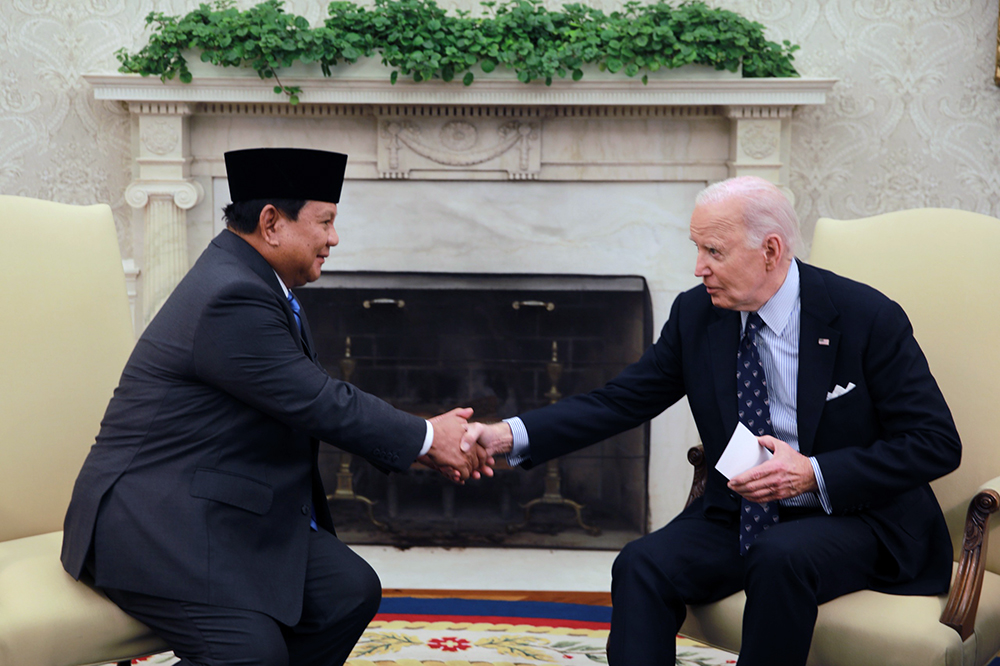 Presiden RI Prabowo Subianto bertemu Presiden Amerika Serikat Joe Biden di The White House, Pennyslyvania, Washington DC, Amerika Serikat, Selasa (12/11/2024). (BeritaNasional/HO Tim Presiden Prabowo/Elvis Sendouw)