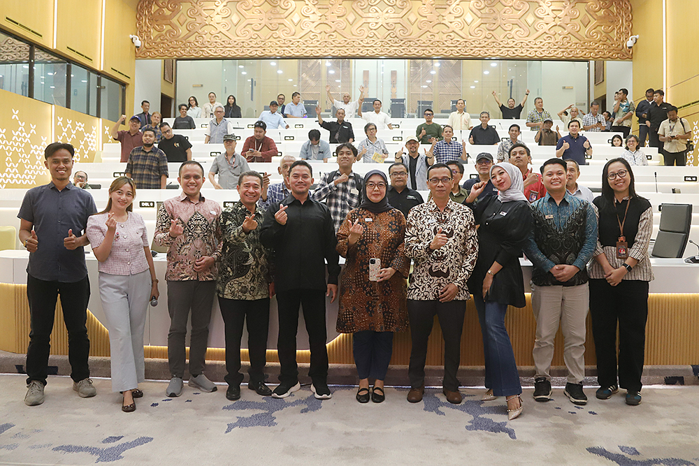Koordinatoriat Wartawan Parlemen (KWP) dan Universitas Paramadina menjalin kerja sama program beasiswa pendidikan bagi wartawan yang bertugas di lingkungan Parlemen atau MPR, DPR dan DPD RI. (BeritaNasional/Elvis Sendouw)