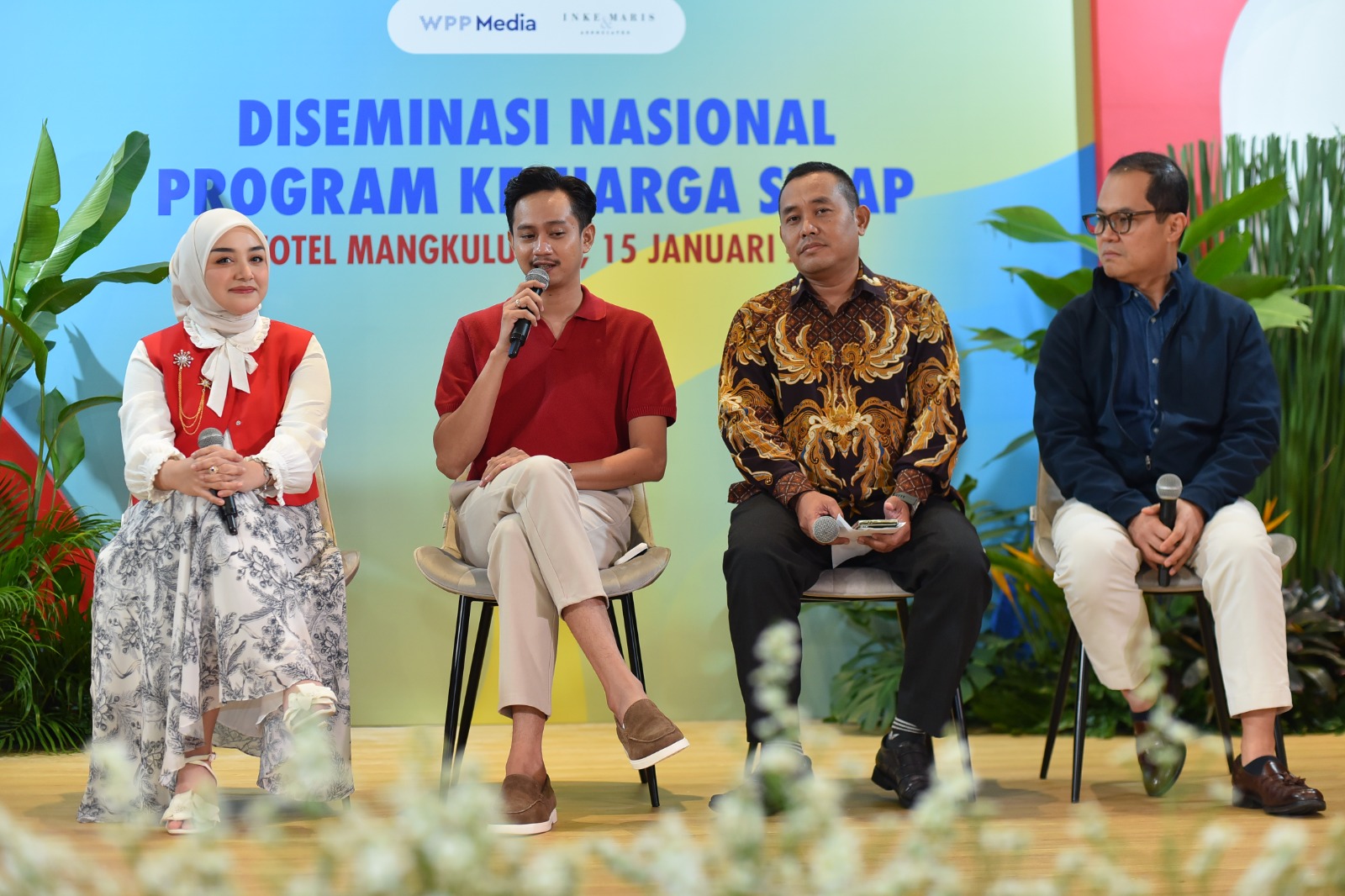 (dari kiri) Ketua Tim Bidang Penyusunan Rencana Prioritas Pemanfaatan Dana Desa, Sappe M. P. Sirait bersama Global Assistant Brand Manager Unilever Lifebuoy, Payal Shah dan Ketua Tim Kerja Surveilans Perilaku Hidup Sehat, Melyana serta Partnerships and Programme Manager The Power of Nutrition, Zubeda Karim dalam diskusi Program Keluarga Sigap di Jakarta, Kamis (15/1/2026). (Beritanasional.com/Oke Atmaja)