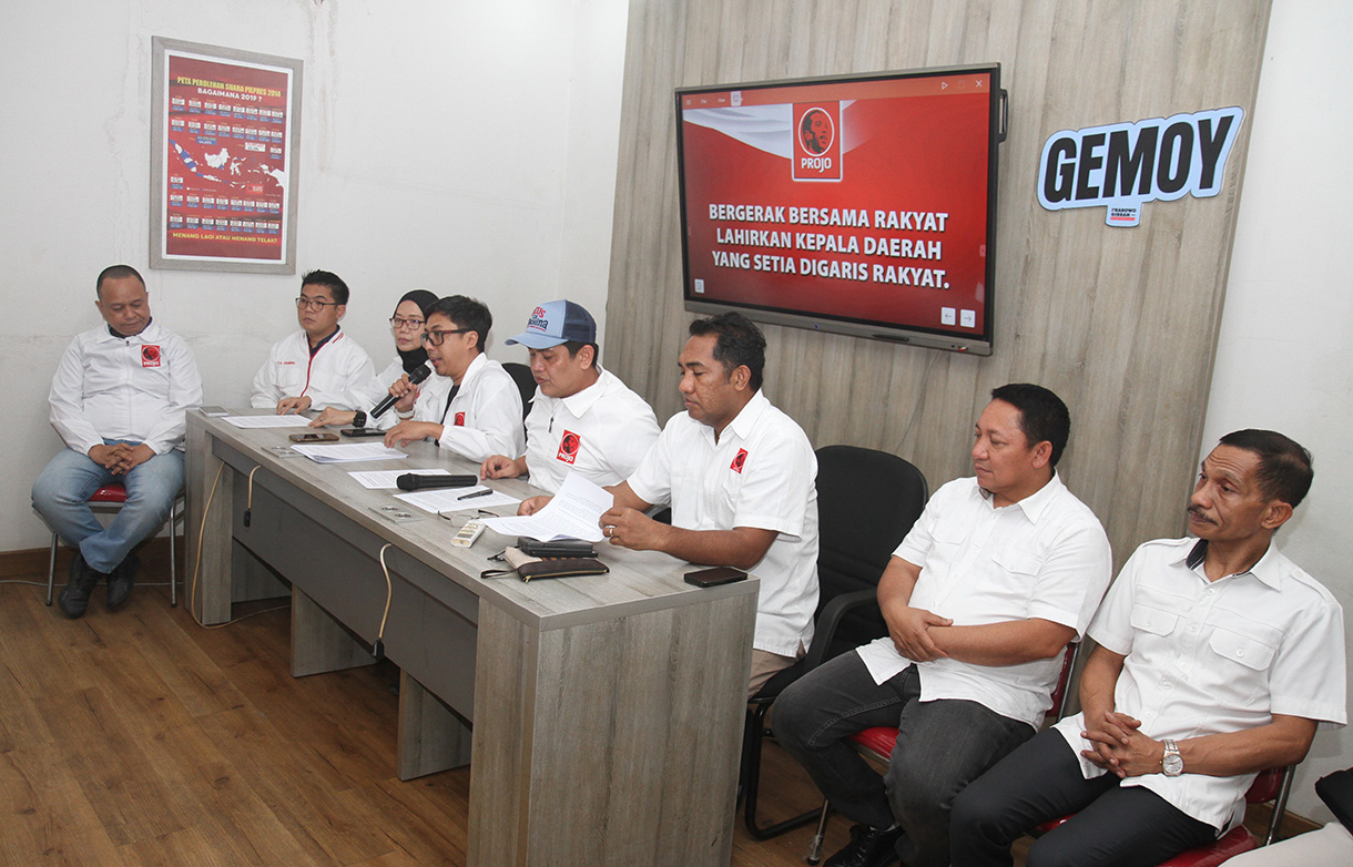 Deputi Bidang Koordinasi Peningkatan Kesejahteraan Sosial Kemenko PMK Nunung Nuryartono memberikan konfrensi persnya di kantor Kemenko PMK, Jakarta, Jumat (9/8/2024). (BeritaNasional.com/Oke Atmaja)