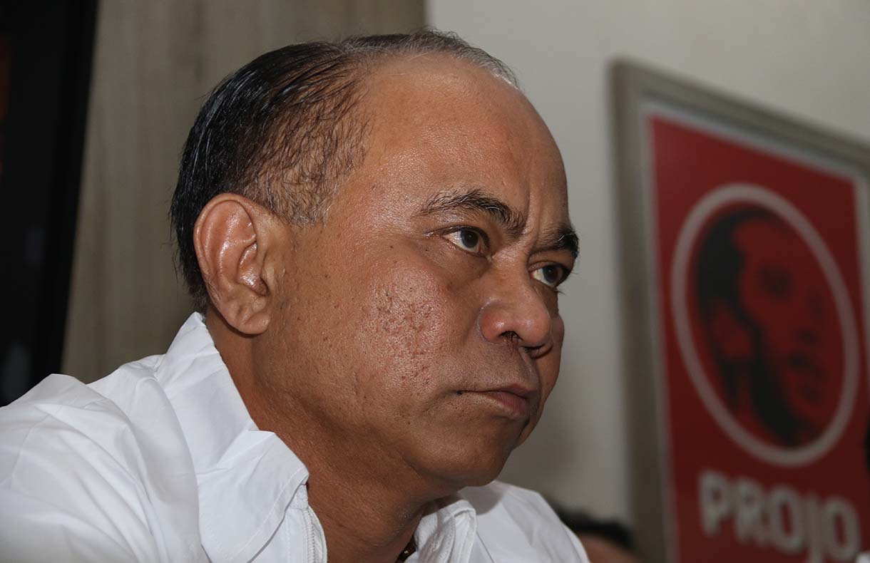 Ketua Umum PROJO Budi Arie Setiadi (tengah) bersama Sekretaris Jenderal PROJO Handoko (kiri) dan Ketua OKK Fredy Eko Prasetyo T. (kanan) berfoto Bersama usi memberikan keterangan pers terkait pelaksanaan Kongres III PROJO di Kantor DPP PROJO, Jakarta, Rabu (29/10/2025).  (Beritanasional.com/Oke Atmaja)