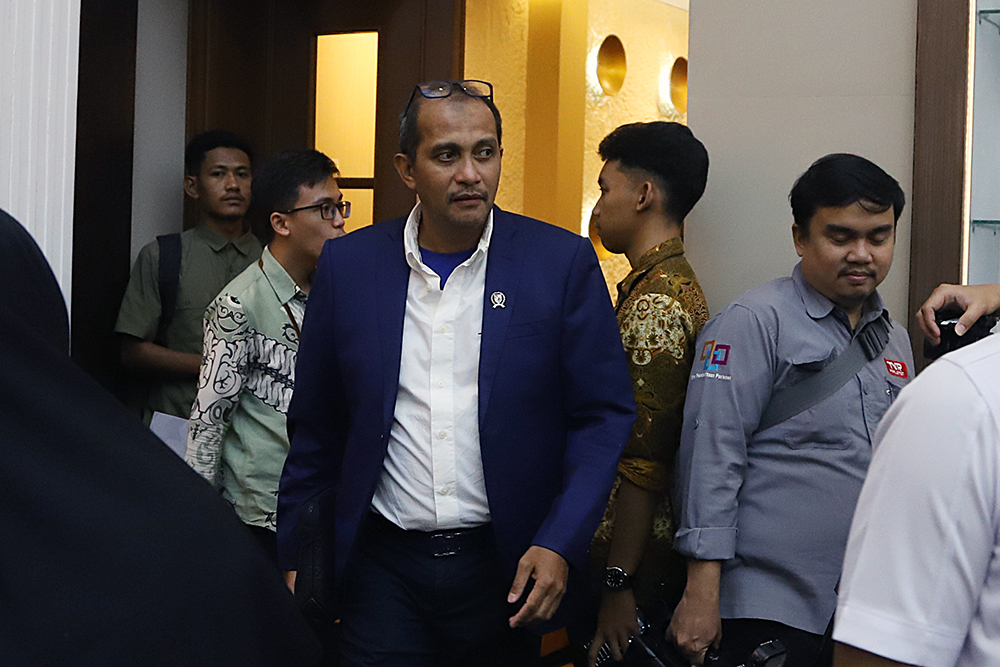 Wakil Menteri Hukum, Profesor Edward Omar Sharif Hiariej menghadiri rapat kerja bersama Badan Legislasi (Baleg) DPR RI. (BeritaNasional/Elvis Sendouw)