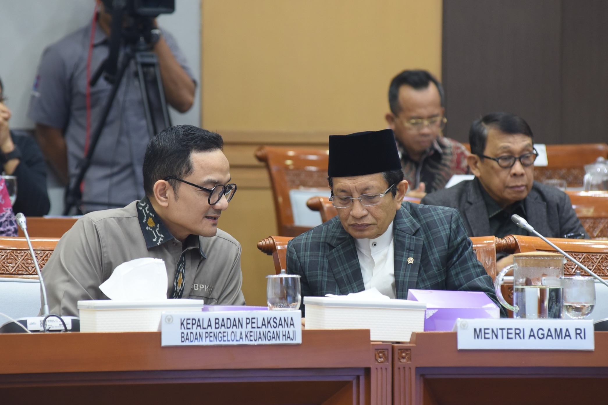 Raker dan RDP Komisi VIII bersama Menag Bahas Evaluasi Penyelenggaraan Haji Rapat Kerja dan Rapan Dengar Pendapat Komisi VIII bersama Menteri Agama. (BeritaNasional/Elvis Sendouw)