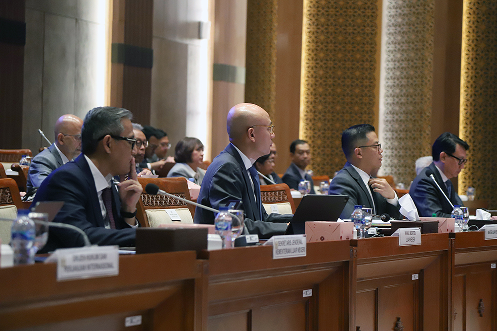 Raker Komisi I bersama Kemenlu Bahas Geopolitik Rapat kerja Komisi I dengan Menlu bahas situasi geopolitik. (BeritaNasional/Elvis Sendouw)