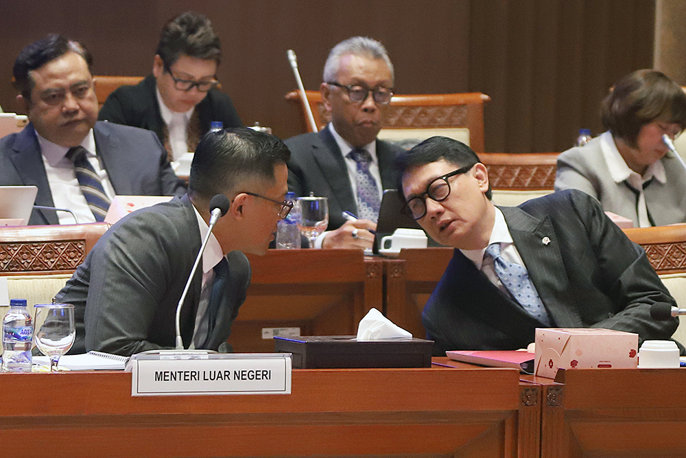 Raker Komisi I bersama Kemenlu Bahas Geopolitik Rapat kerja Komisi I dengan Menlu bahas situasi geopolitik. (BeritaNasional/Elvis Sendouw)