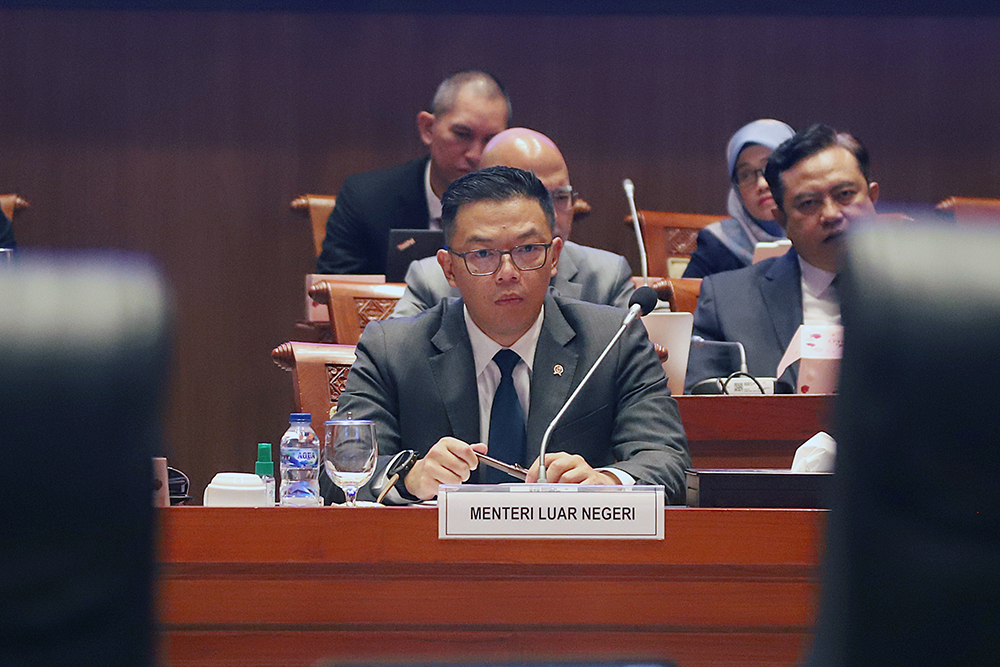 Raker Komisi I bersama Kemenlu Bahas Geopolitik Rapat kerja Komisi I dengan Menlu bahas situasi geopolitik. (BeritaNasional/Elvis Sendouw)