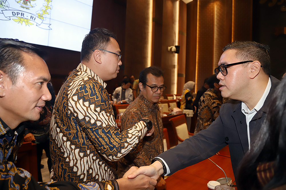Raker Komisi I Bersama Komdigi Bahas Anggaran 2026 Rapat Kerja Komisi I dengan Komdigi. (BeritaNasional/Elvis Sendouw)