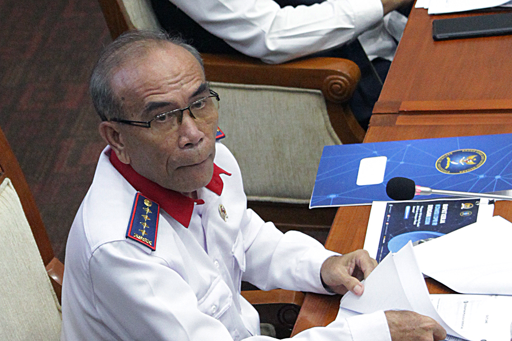 Kepala Badan Siber dan Sandi Negara (BSSN) Hinsa Siburian bersama jajaran mengikuti rapat kerja bersama Komisi I DPR bahas program kerja 2025)