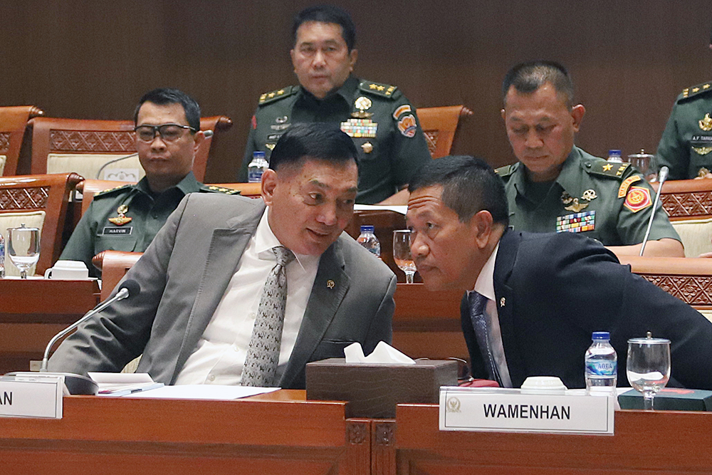 Rapat kerja Komisi I dengan Kementerian Pertahanan dan Panglima TNI. (BeritaNasional/Elvis Sendouw)