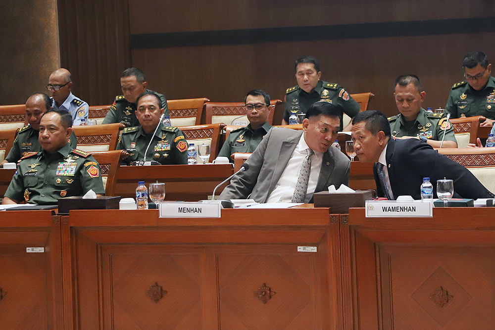 Rapat kerja Komisi I dengan Kementerian Pertahanan dan Panglima TNI. (BeritaNasional/Elvis Sendouw)