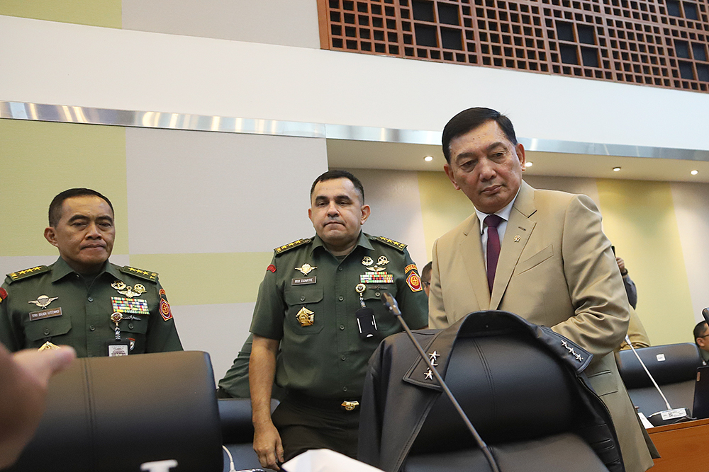 Rapat kerja Komisi I dengan pemerintah bahas RUU TNI. (BeritaNasional/Elvis Sendouw)