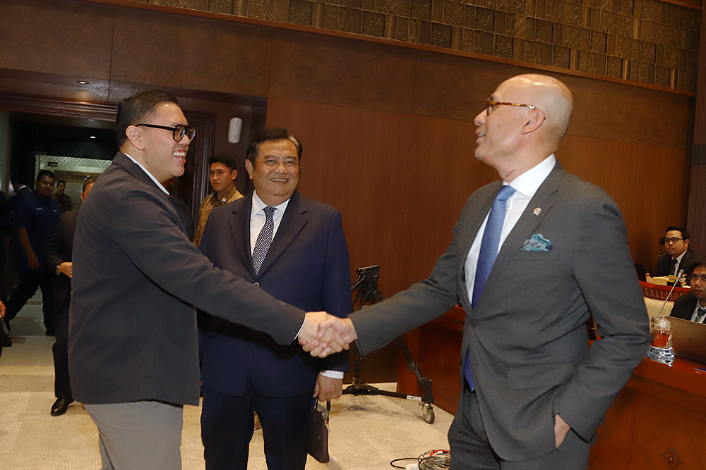Raker Komisi I DPR Bersama Kemenlu Bahas Anggaran 2026 Rapat Kerja Komisi I dengan Kementerian Luar Negeri. (BeritaNasional/Elvis Sendouw)