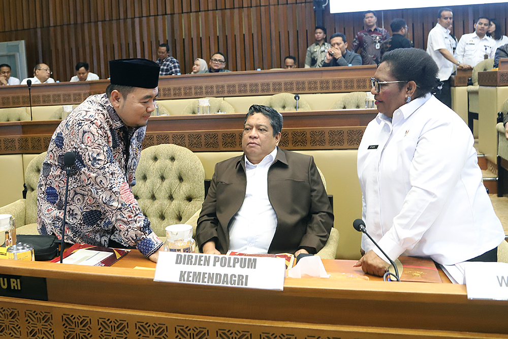 Rapat Kerja Komisi II bersama KPU, Bawaslu, DKPP dan Kemdagri bahas PKPU. (BeritaNasional/Elvis Sendouw)