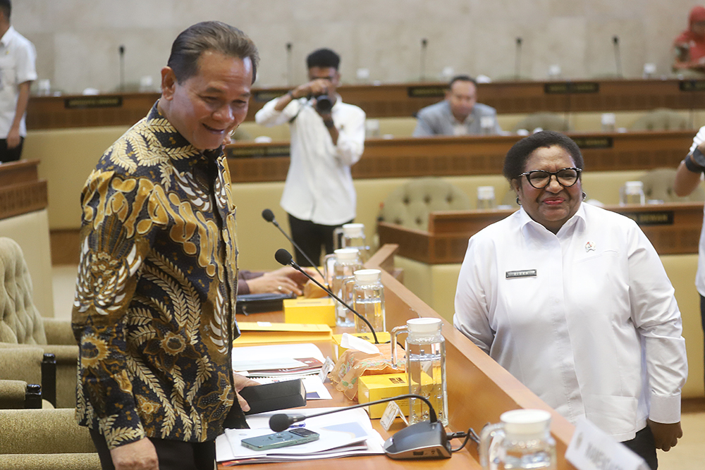 Rapat Kerja Komisi II bersama KPU, Bawaslu, DKPP dan Kemdagri bahas PKPU. (BeritaNasional/Elvis Sendouw)