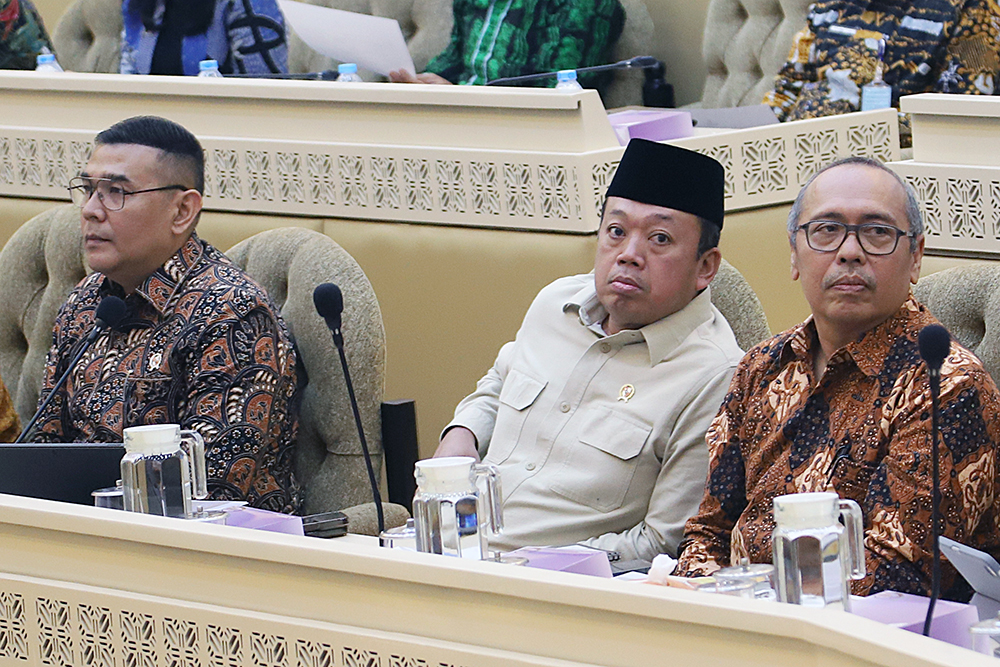 Rapat Kerja Komisi II bersama Menteri Agraria dan Tata Ruang (ATR) dan Kepala Badan Pertanahan Nasional (BPN) Nusron Wahid. (BeritaNasional/Elvis Sendouw)