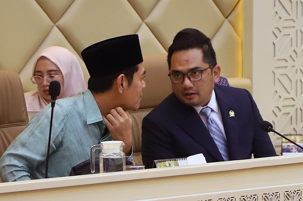 Rapat kerja Komisi II bersama Menteri Agraria dan Tata Ruang (ATR)/Kepala Badan Pertanahan Nasional (BPN) dan Menteri PANRB. (BeritaNasional/Elvis Sendouw)