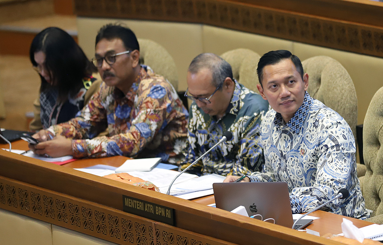 Menteri ATR/BPN rapat kerja dengan komisi II. (IndonesiaGlobe/Elvis Sendouw)