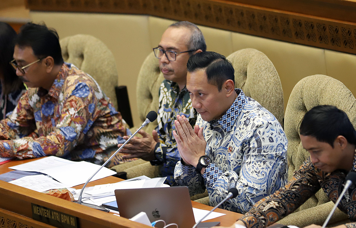 Menteri ATR/BPN rapat kerja dengan komisi II. (IndonesiaGlobe/Elvis Sendouw)