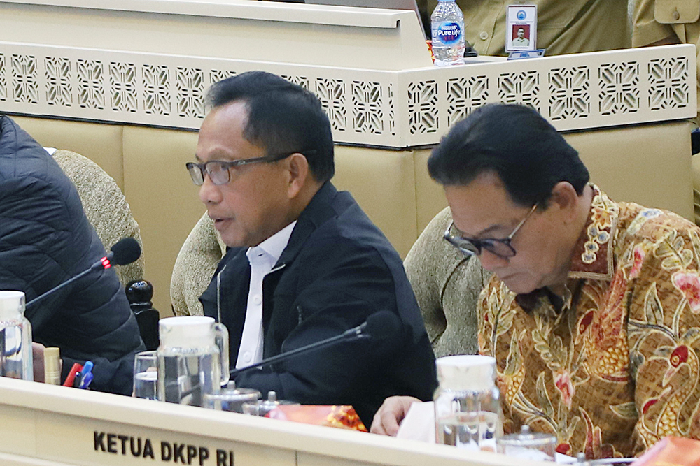 Raker Komisi II dengan Mendagri, IKN, BNPP dan DKPP Bahas Rencana Kerja dan RAPBN 2026 Rapat kerja Komisi II membahas laporan keuangan tahun 2024 serta rencana kerja dan rancangan anggaran pembelanjaan negara (RAPBN) tahun 2026. (BeritaNasional/Elvis Sendouw)