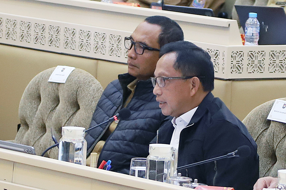 Raker Komisi II dengan Mendagri, IKN, BNPP dan DKPP Bahas Rencana Kerja dan RAPBN 2026 Rapat kerja Komisi II membahas laporan keuangan tahun 2024 serta rencana kerja dan rancangan anggaran pembelanjaan negara (RAPBN) tahun 2026. (BeritaNasional/Elvis Sendouw)