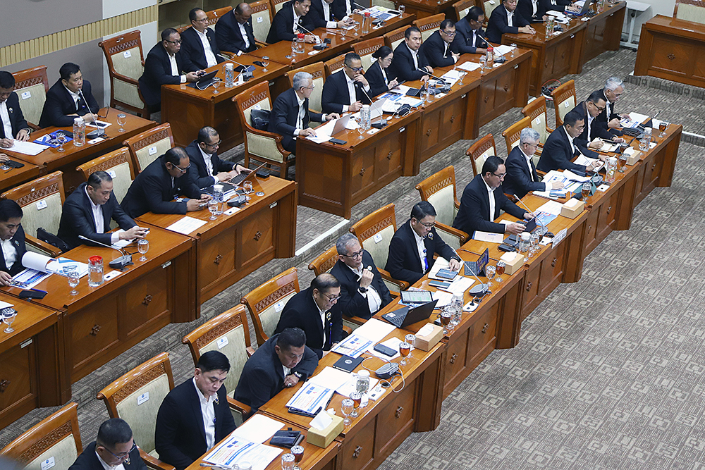 Kepala Badan Narkotika Nasional (BNN) Suyudi Ario Seto memberikan penjelasan dalam rapat kerja bersama Komisi III DPR. (BeritaNasional/Elvis Sendouw)
