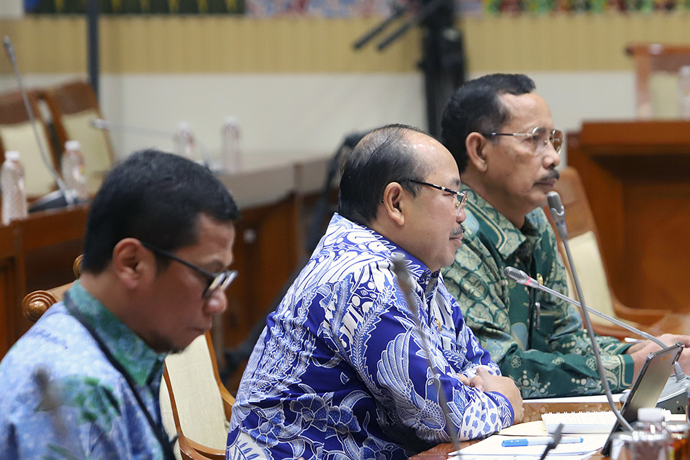 Rapat kerja Komisi III DPR bersama Komisi Yudisial bahas subtansi hukum. (BeritaNasional/Elvis Sendouw)